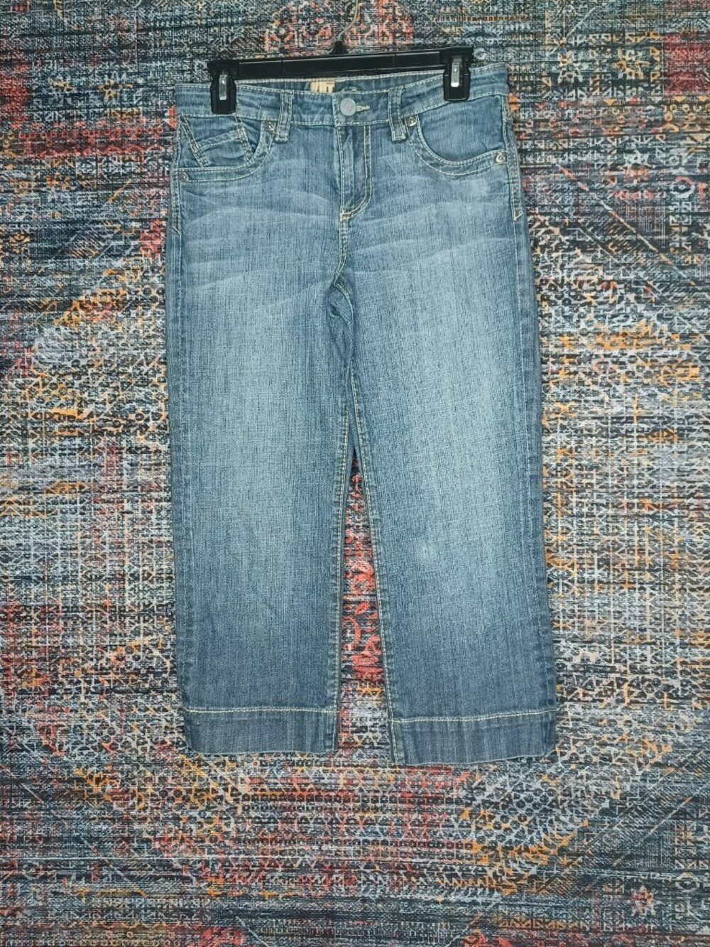 KFTK womens dark distressed stretch capri jeans 6